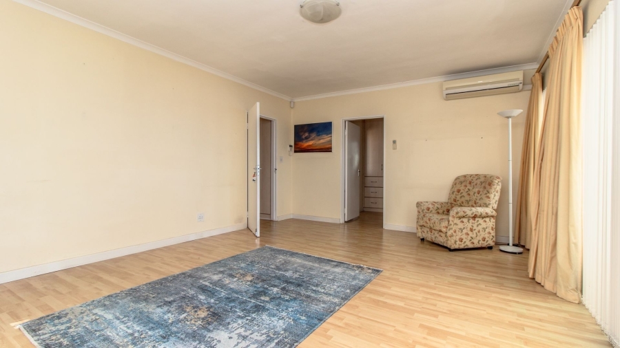 5 Bedroom Property for Sale in Sandbaai Western Cape
